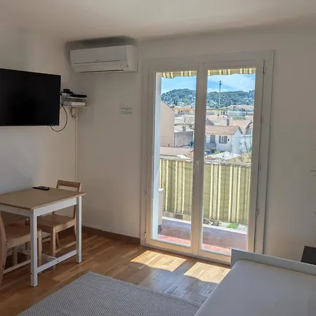 Апартаменты Bright With A Balcony In *